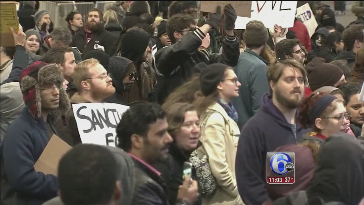 Thousands protest travel ban at PHL