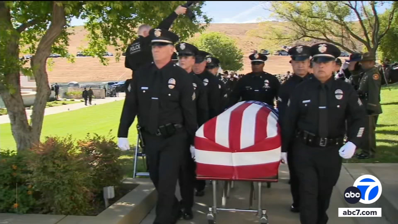 Funeral service held for LAPD sergeant killed in crash on 405 Freeway