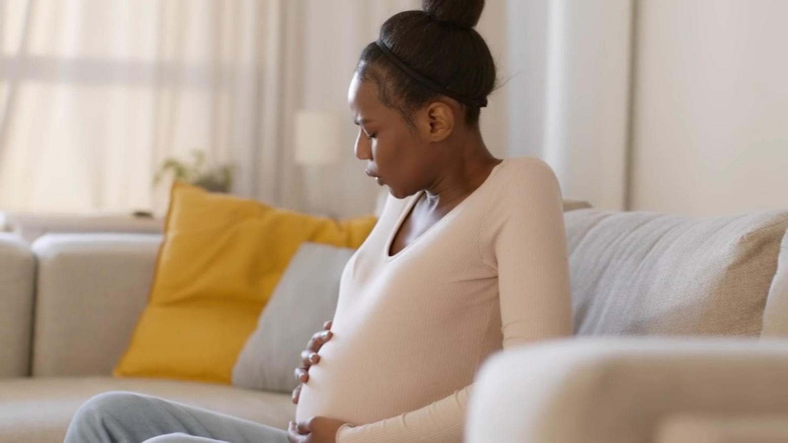 How pregnancy support groups are helping expecting Valley mothers