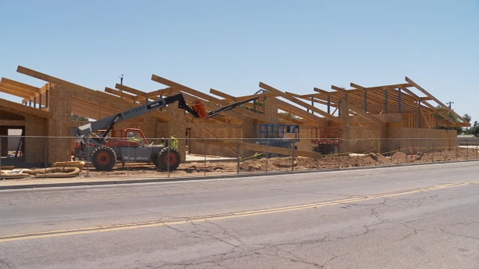 Progress continues of construction of Golden Charter Academy in central Fresno