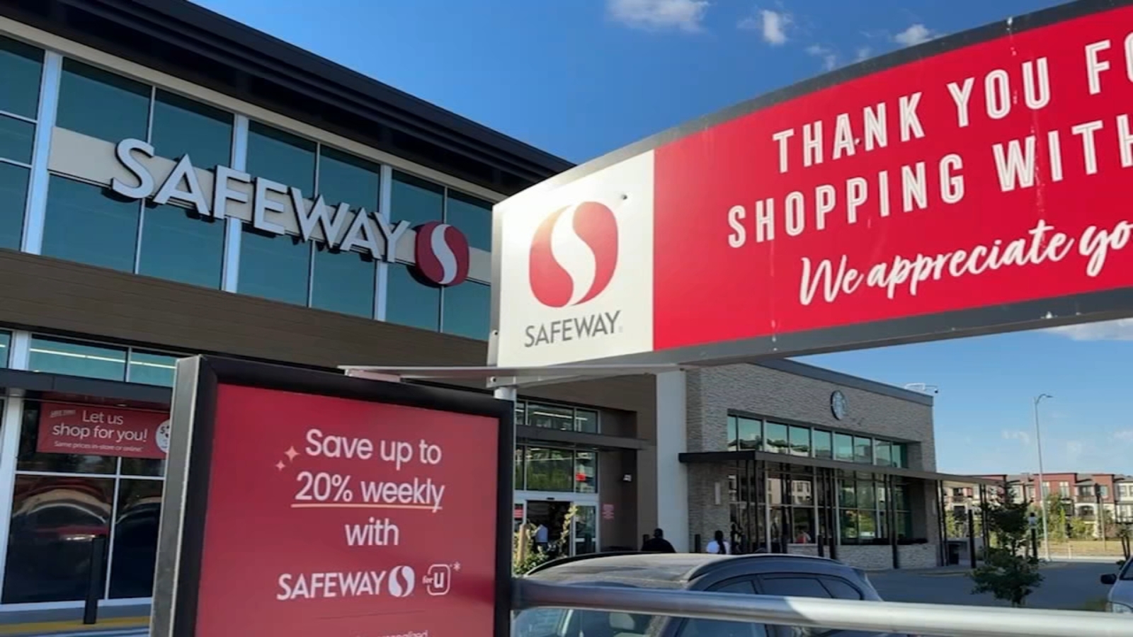 Strike deadline involving 25,000 Safeway employees extended as negotiations continue