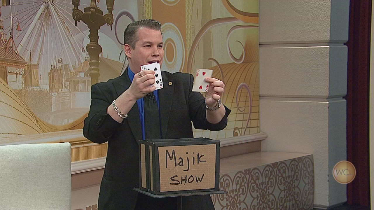 Suburban magician Bill Cook tours country doing tricks - ABC7 Chicago