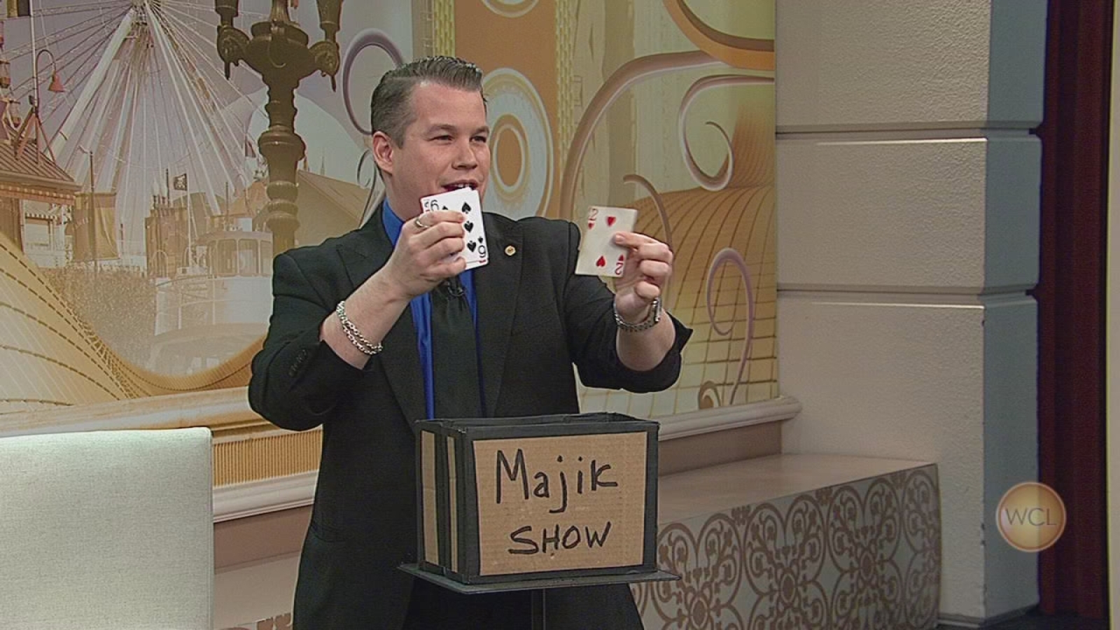 Suburban magician Bill Cook tours country doing tricks ABC7 Chicago