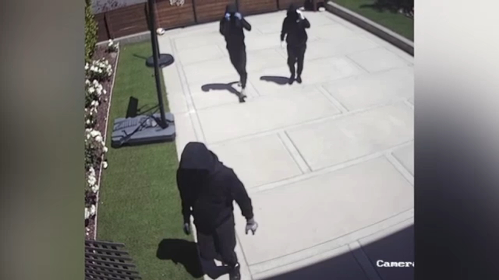 Tech-savvy neighbors in Studio City fight back against break-ins