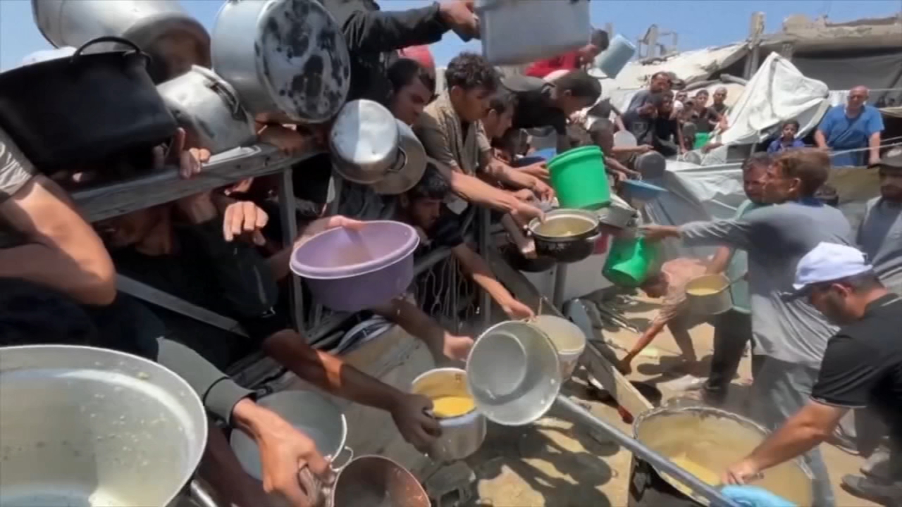 Aid coming into Gaza isn't enough to combat starvation, malnutrition: doctors