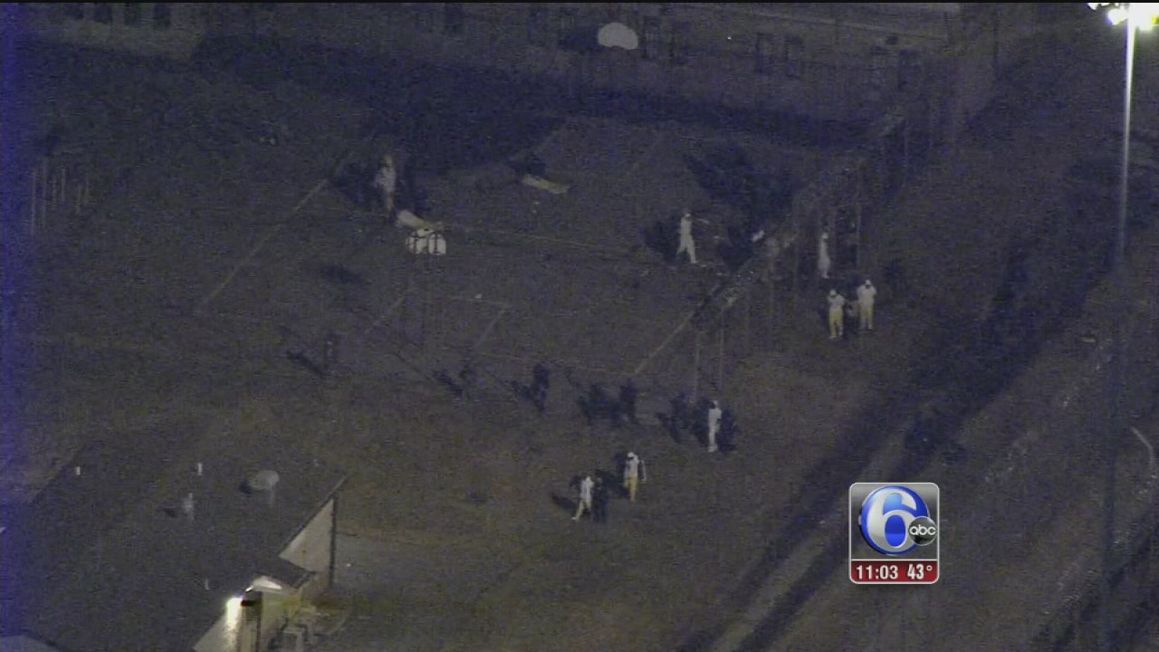 2 hostages released, 2 others remain in Smyrna, Del. prison