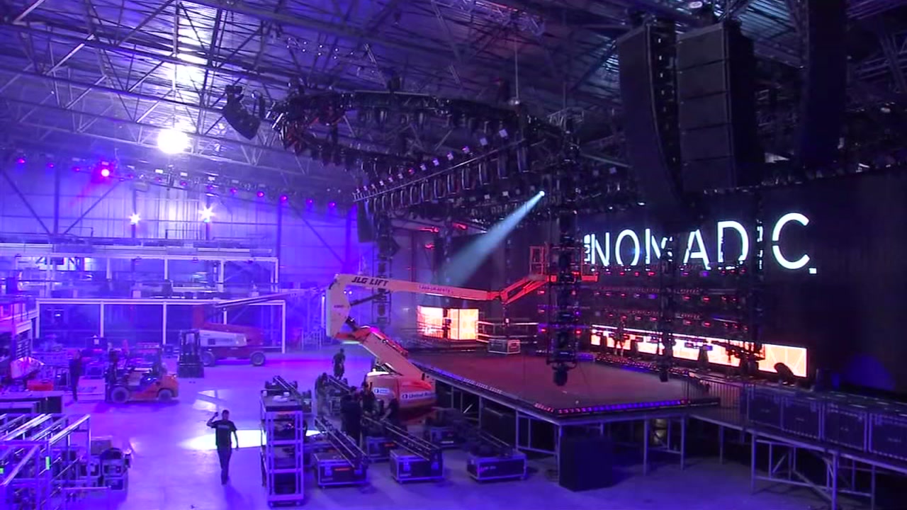 It's showtime: Club Nomadic to open tonight in Houston