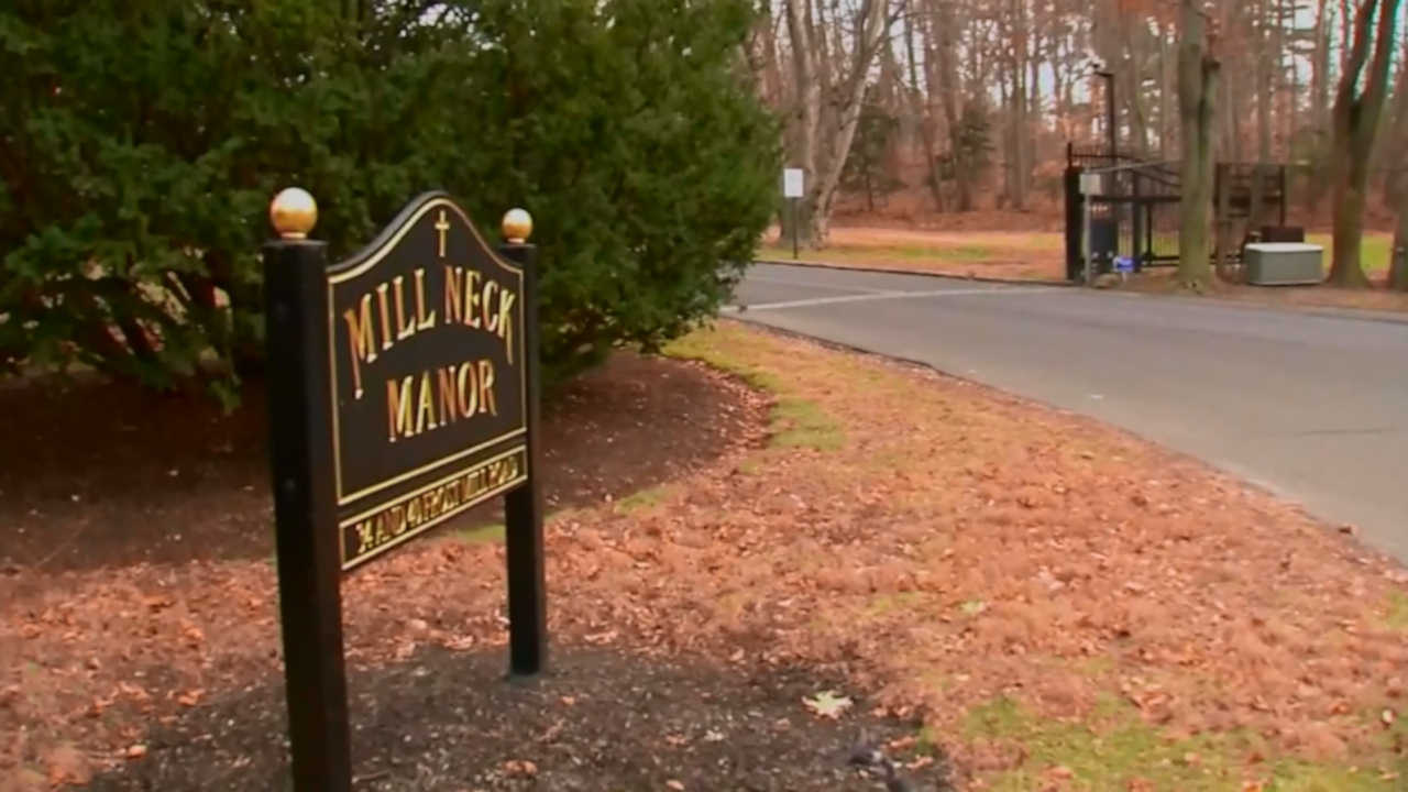 Parents abruptly learn Glen Head special needs school in danger of closing