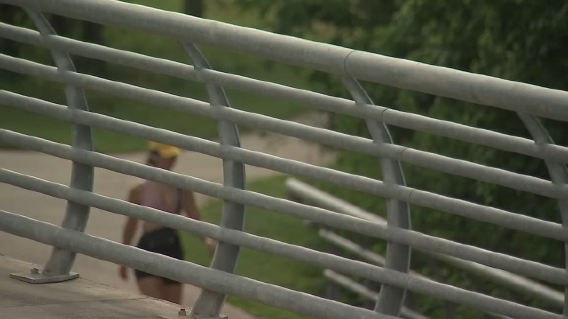 Multiple women say man on bike groped them on popular Houston park trails