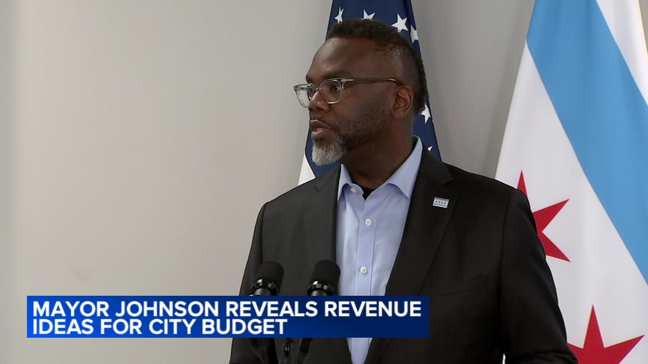 Johnson considering corporate head tax to help balance Chicago budget