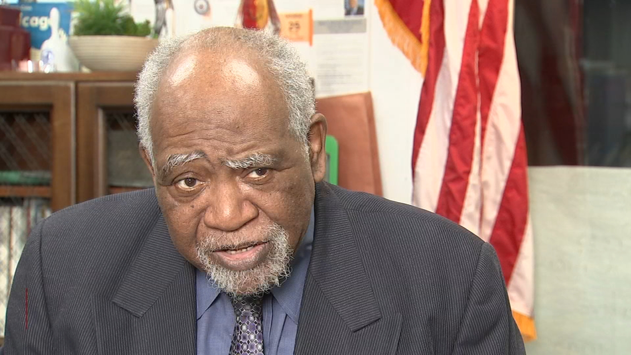 Retiring Rep. Danny Davis endorsing La Shawn Ford to take place: source