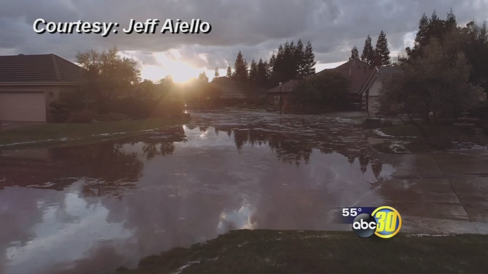 Heavy rain throughout Fresno and Clovis cause flash flooding and leave