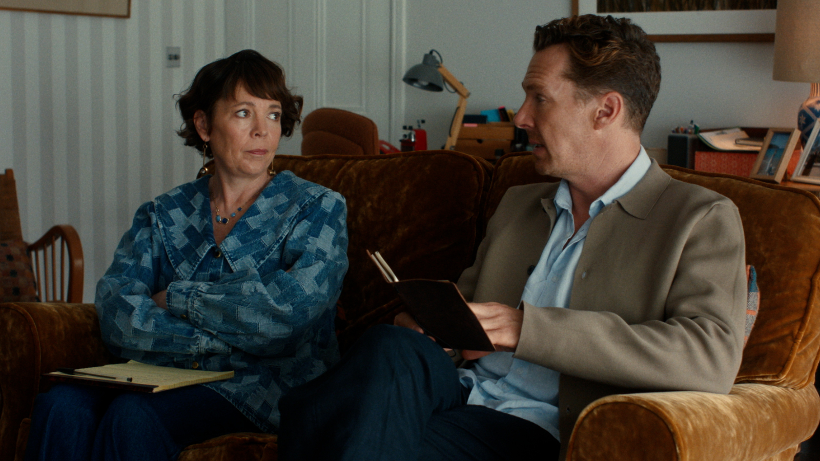 Benedict Cumberbatch and Olivia Colman face off in dark comedy 'The Roses'