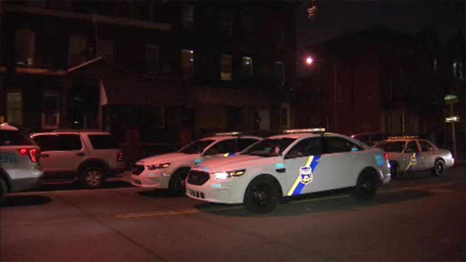 Pizza delivery driver robbed at gunpoint in North Philadelphia - 6abc ...