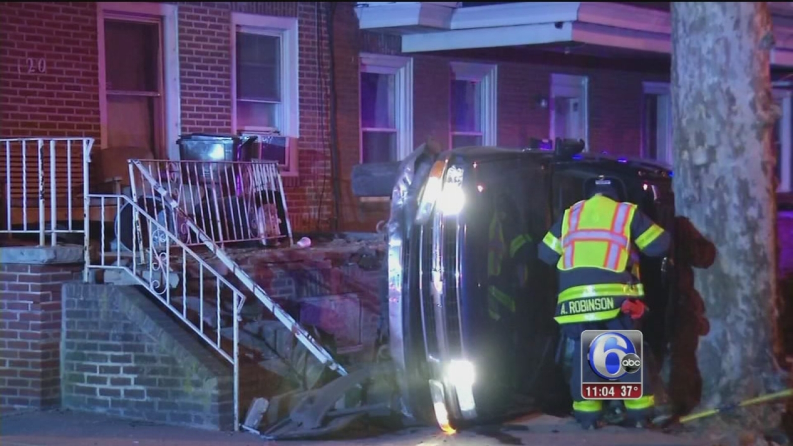 Suspect Crashes Suv Into Front Porch In Wilmington 6abc Philadelphia 1108