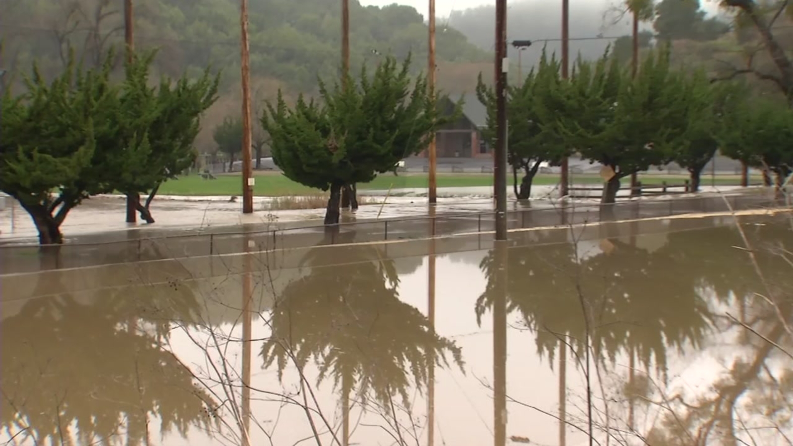 Crews rescue women trapped at flooded Castro Valley golf course