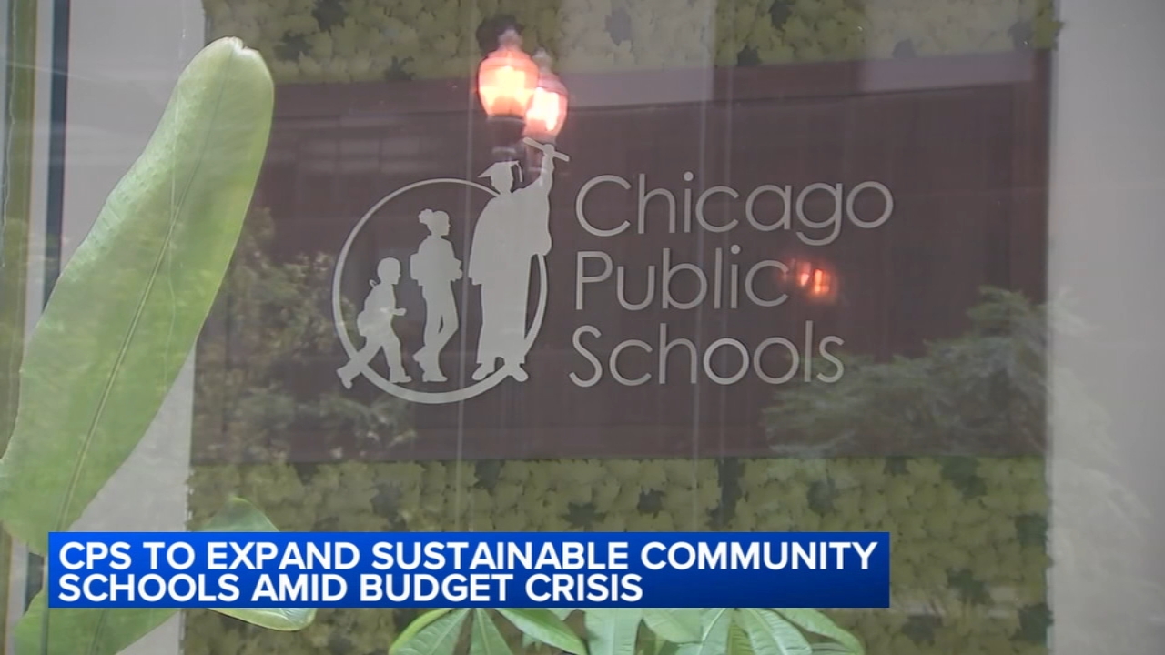 Mayor announces community school program expansion amid budget crisis
