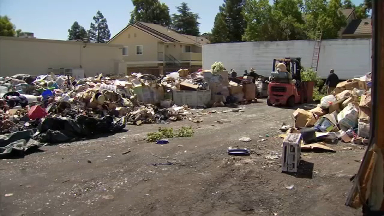 3rd fire in a month at Fresno's Mission Thrift was also accidental, officials say