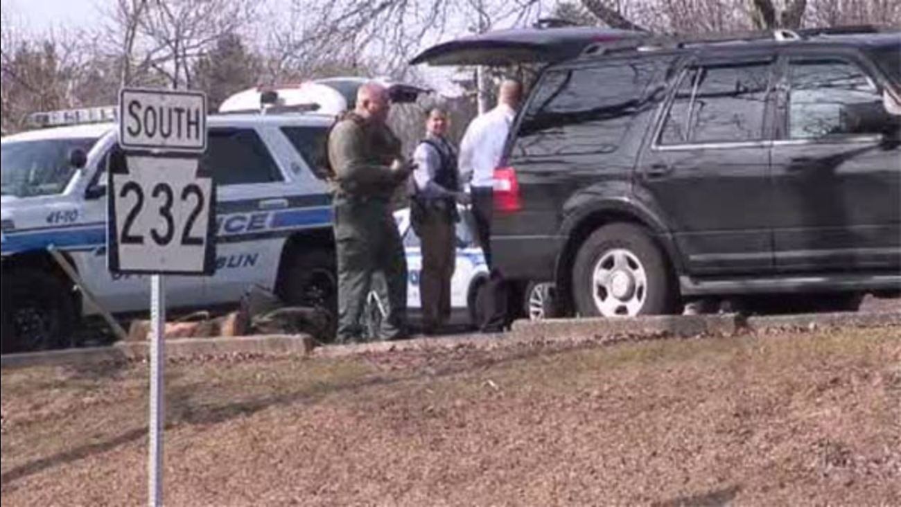 Person barricaded inside Lower Moreland Twp. home 6abc Philadelphia