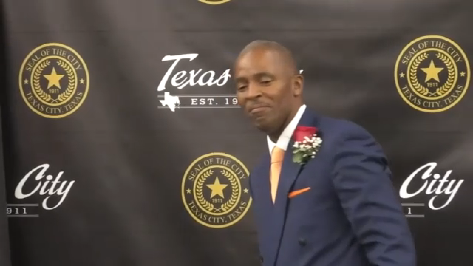 Texas City mayor won't resign after recall petition submitted
