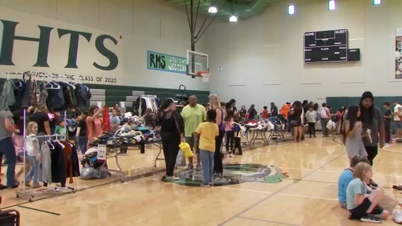 Multiple US Schools Host Back-to-School Haircuts, Supplies Events