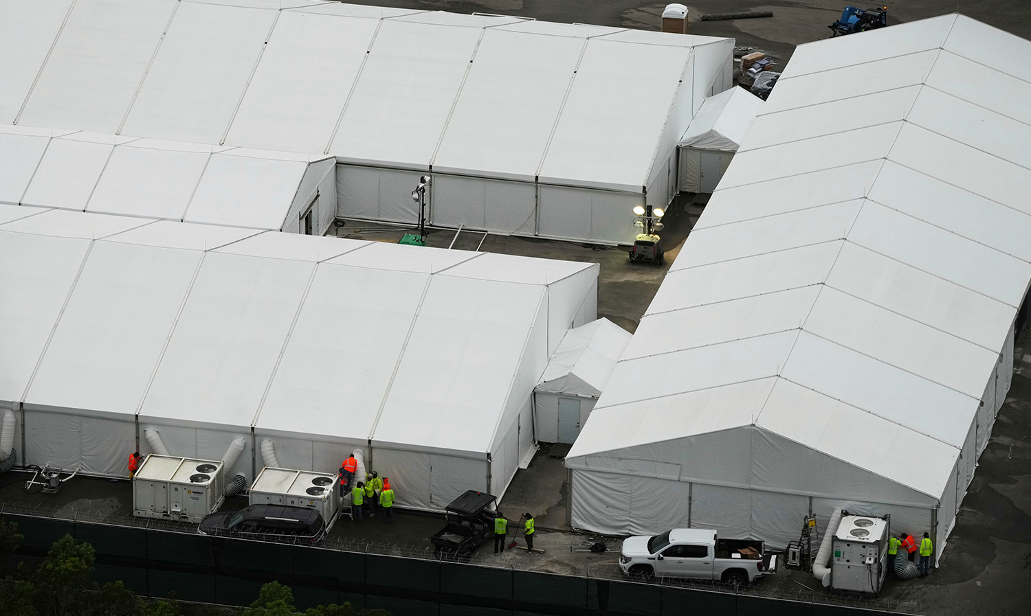 Judge orders temporary halt to construction at Florida's