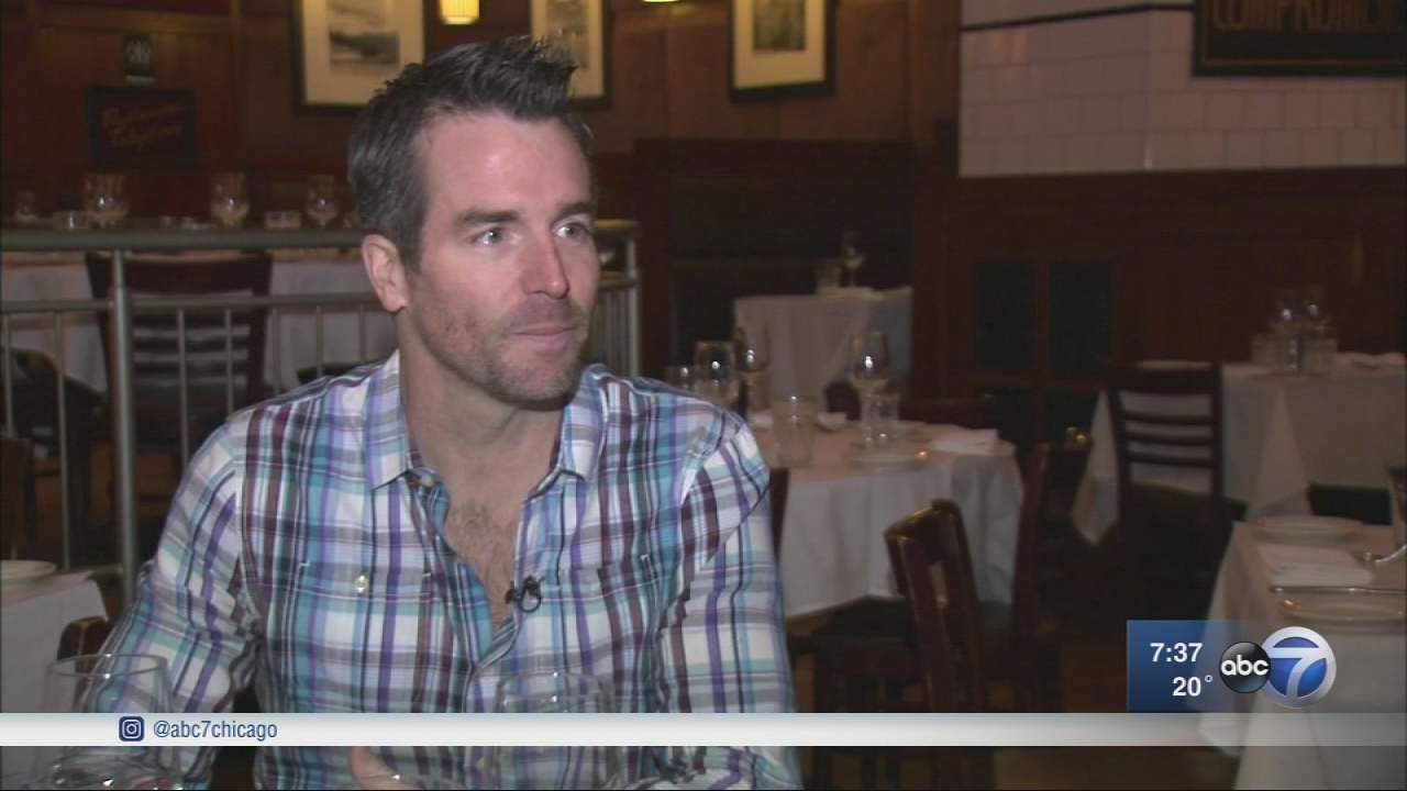 Restaurant staff hold fundraiser for coworker with terminal cancer