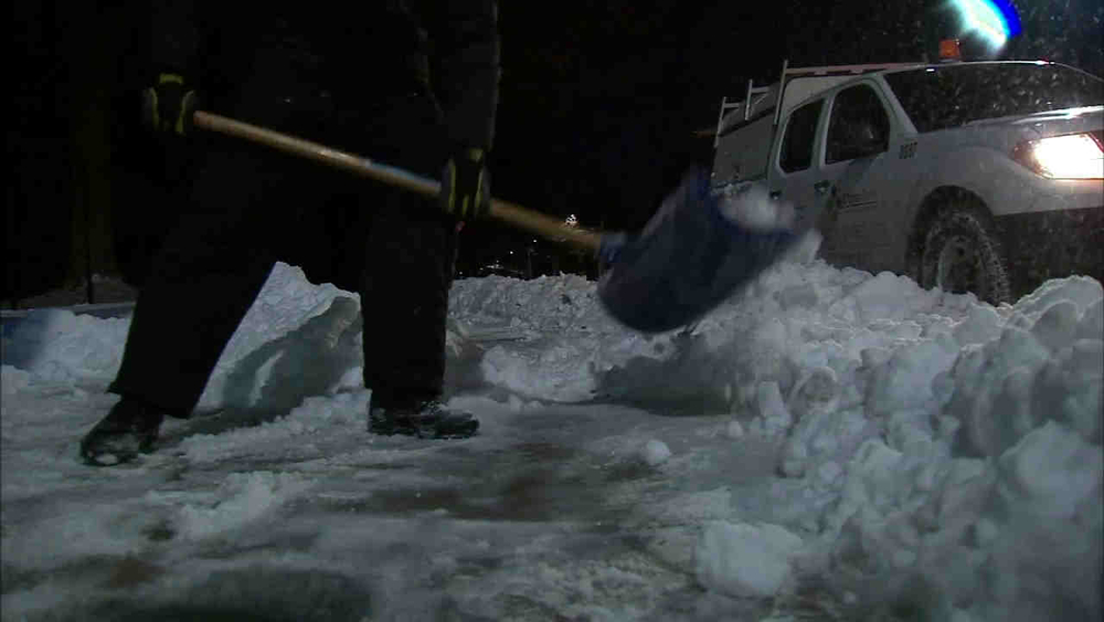 Commuters on Long Island face frozen temps post-snowstorm