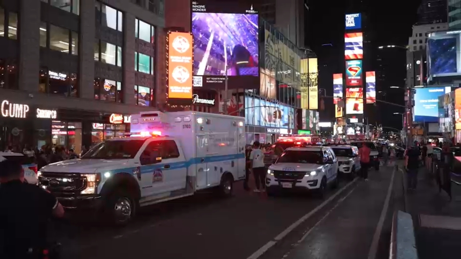 Shooting wounds 3 people in Times Square; 17-year-old in custody