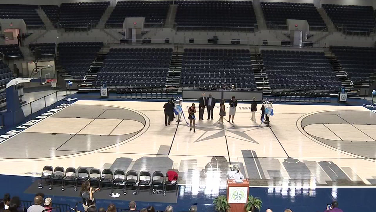Houston ISD opens new Delmar Fieldhouse