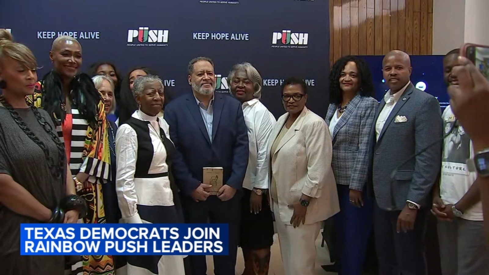 Texas Democrats in Illinois protesting redistricting, Rainbow PUSH ...