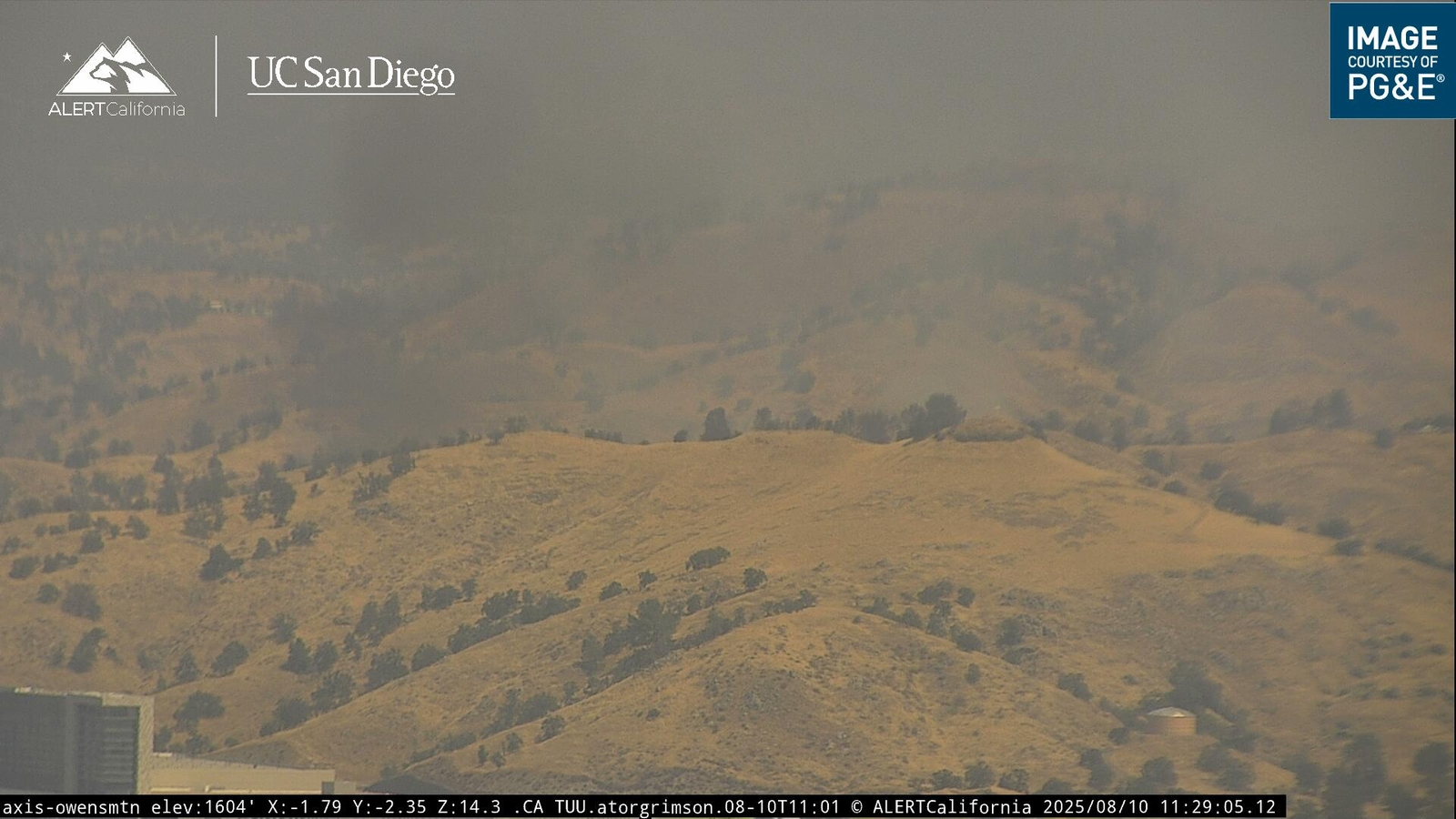 Gun Fire burns 10 acres near Millerton Lake, 0% contained