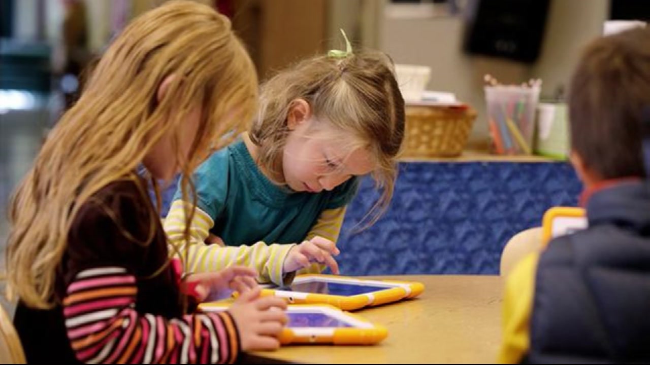 Study: First-born children smarter than siblings