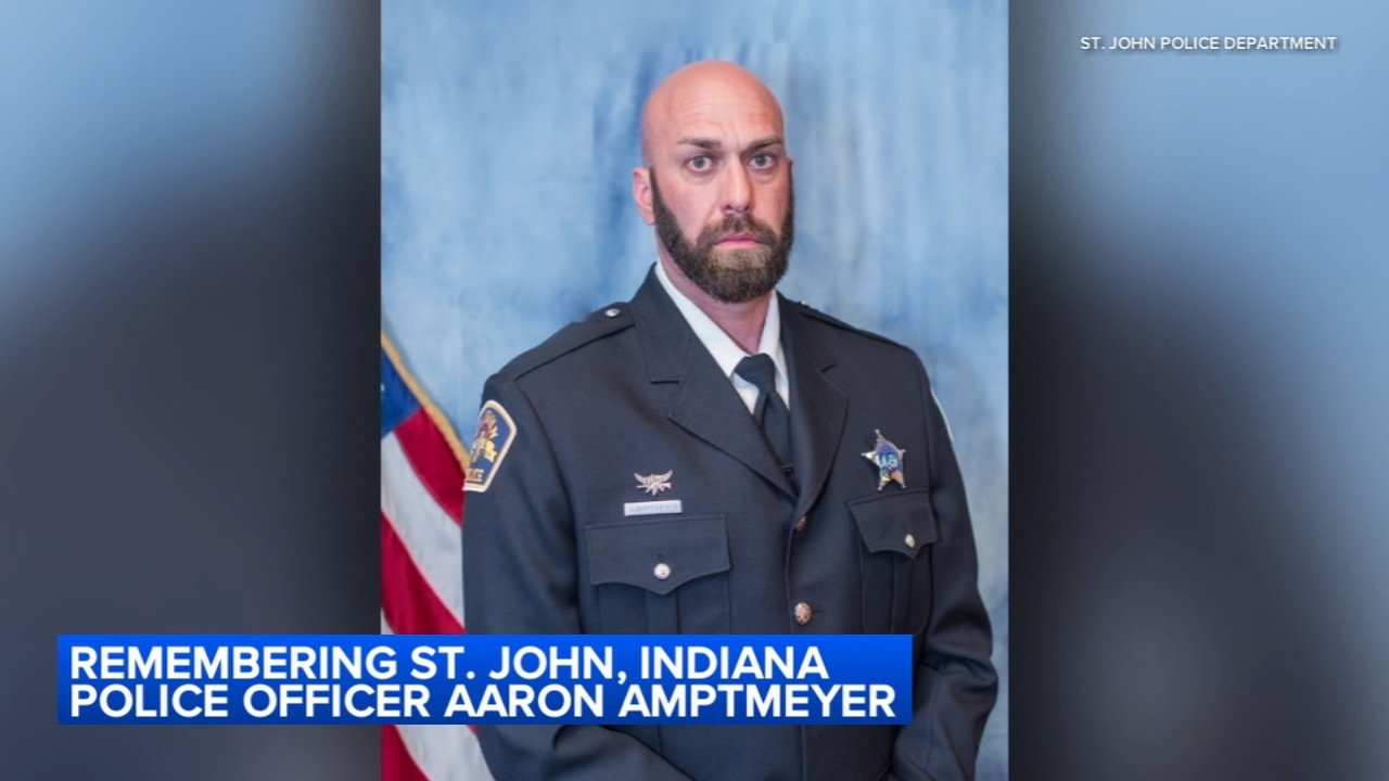Community mourns NW Indiana officer who died after playing hockey