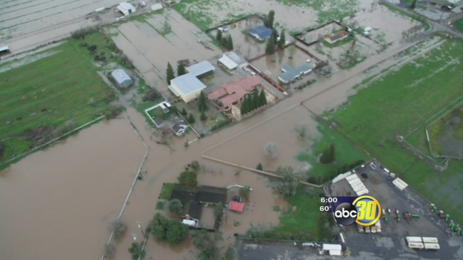 Crews rush to mop up flooded Le Grand streets before next storm ABC30