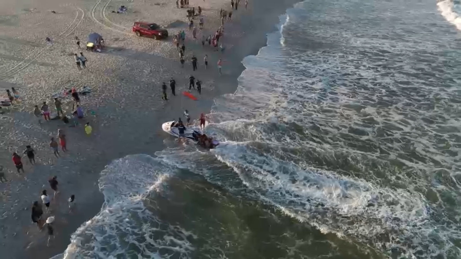 31-year-old man dies, others rescued after getting caught in rip current at Seaside Heights beach