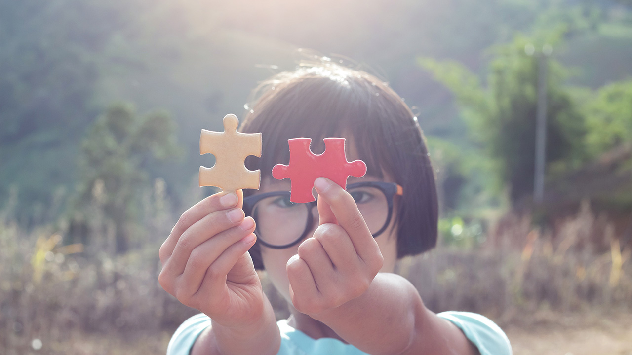 Autism diagnoses occurring earlier for boys, analysis finds
