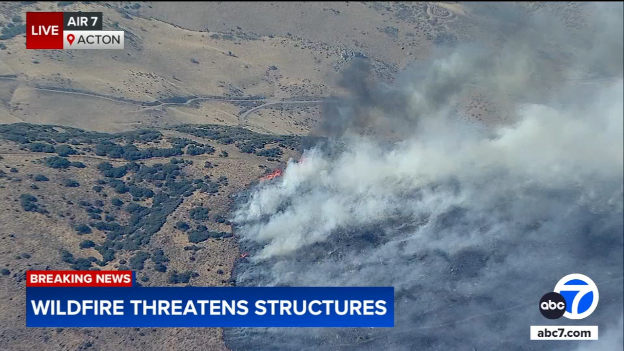 Brush fire burning in community of Acton grows to 140 acres