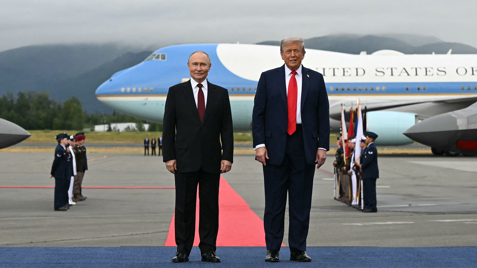 Press. Donald Trump and Russian Russian. Vladimir Putin puts on a platform on the airport runway after arriving at an Elmendorf-Richardson in Ancorag, Alaska, on August 15, 2025.
