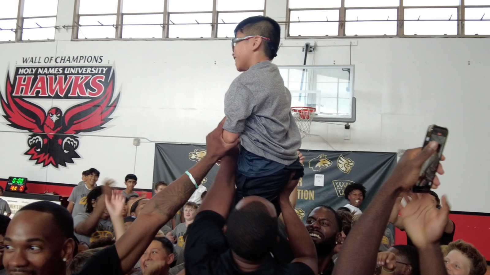 Warriors' Gary Payton II hosts basketball camp to support youth and raise dyslexia awareness