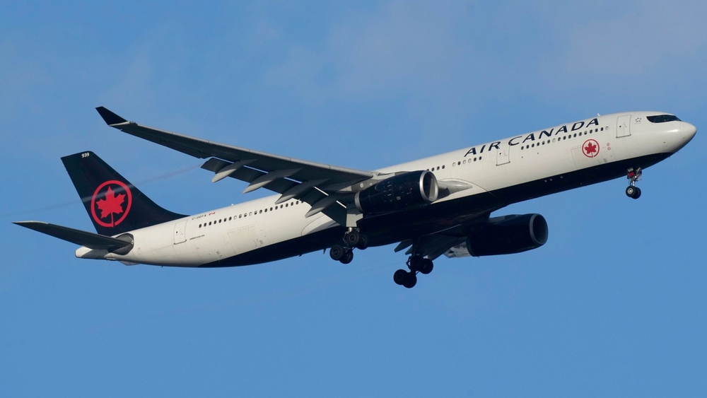 Air Canada suspends all flights after attendants go on strike