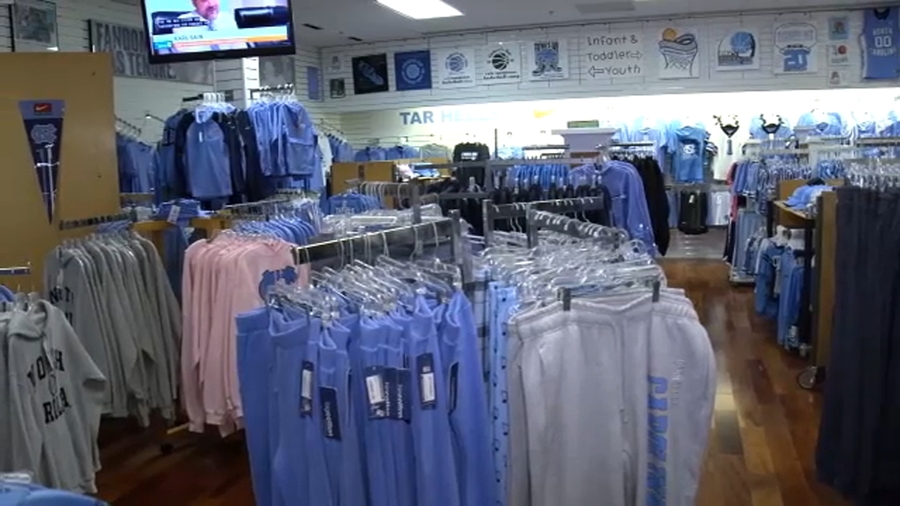 Chapel Hill buzzing with football excitement as students return Chapel Hill buzzing with football excitement as students return