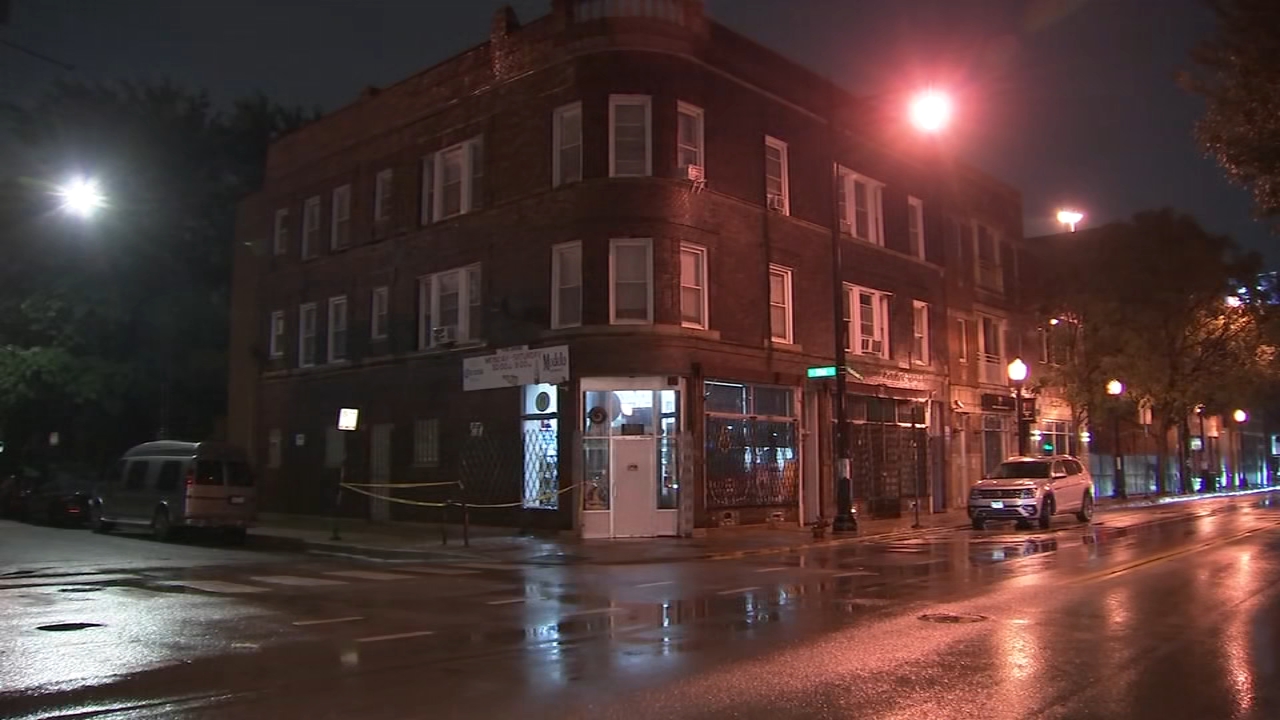 Chicago police investigating break-in at Pilsen liquor store
