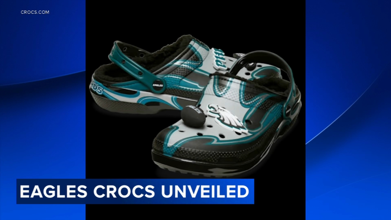 The Eagles Crocs version will be available starting September 18.