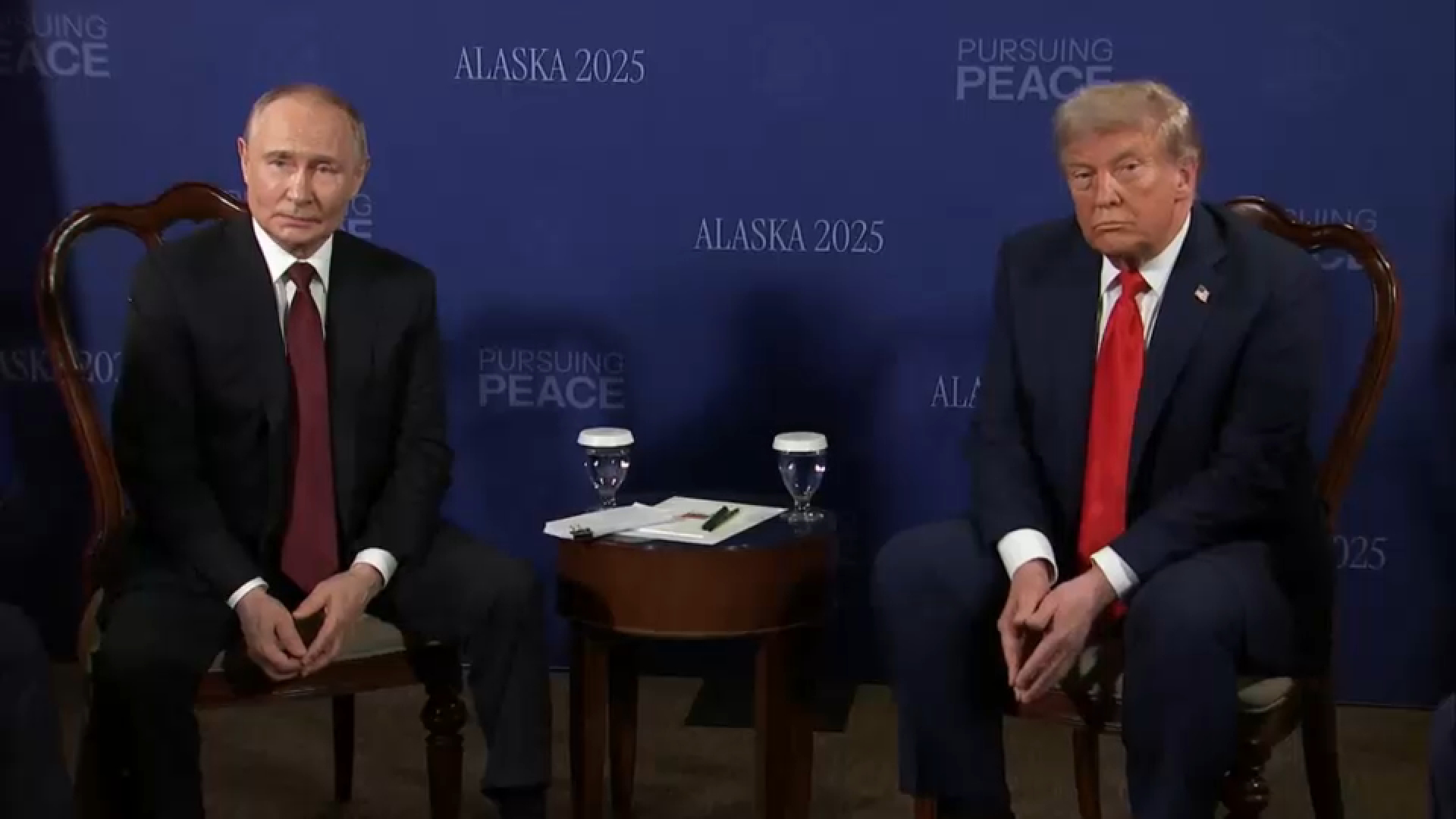 White House says that Putin agreed to meet with Zelenskyy