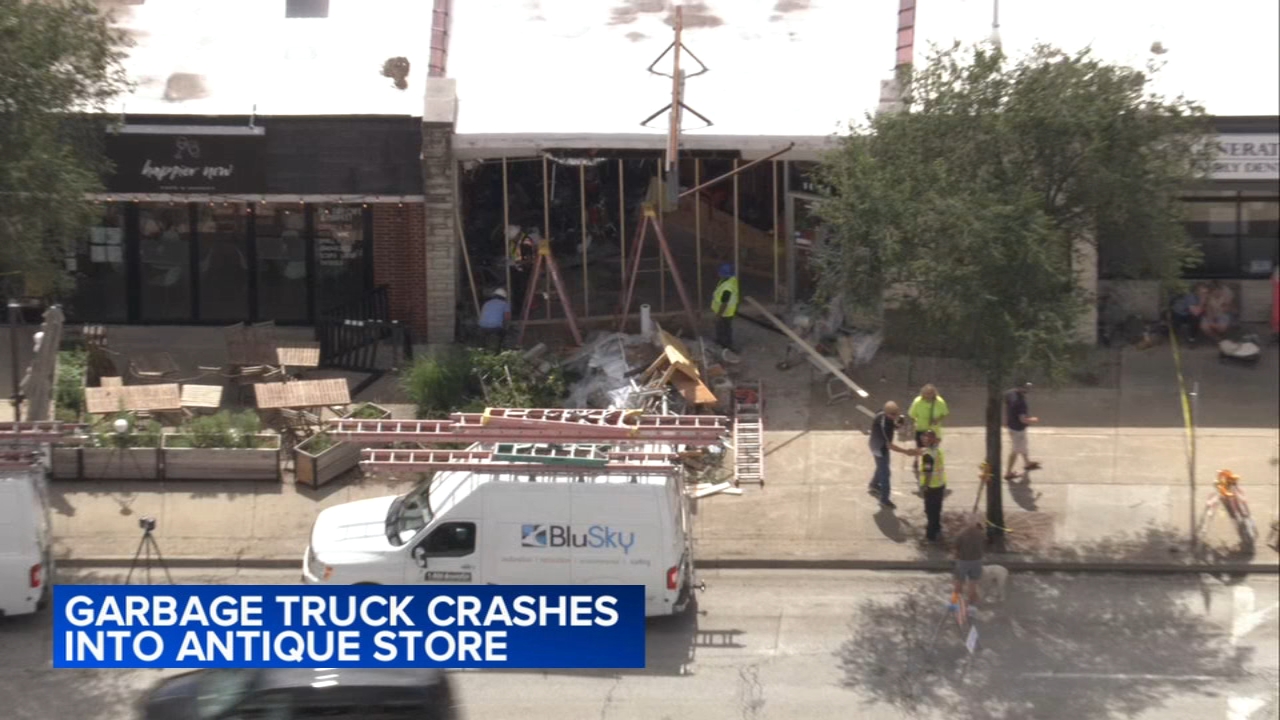 Garbage truck crashes into La Grange antique shop