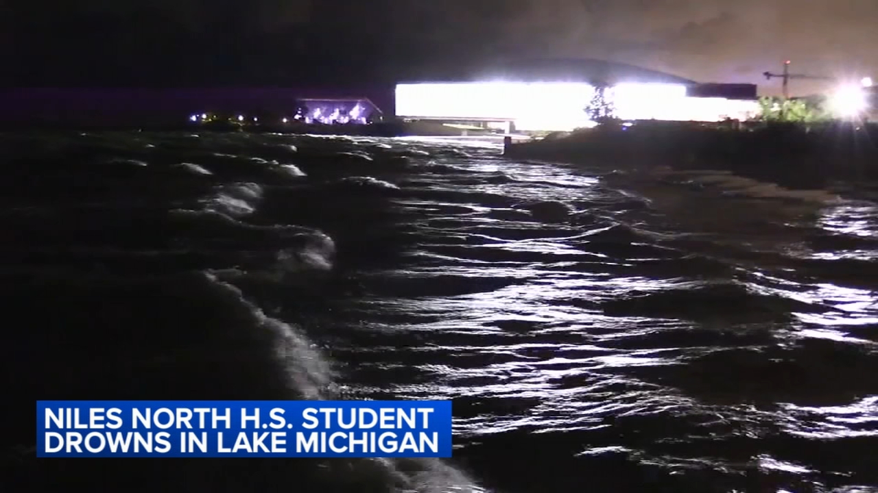 17-year-old boy drowns in Lake Michigan in north suburbs
