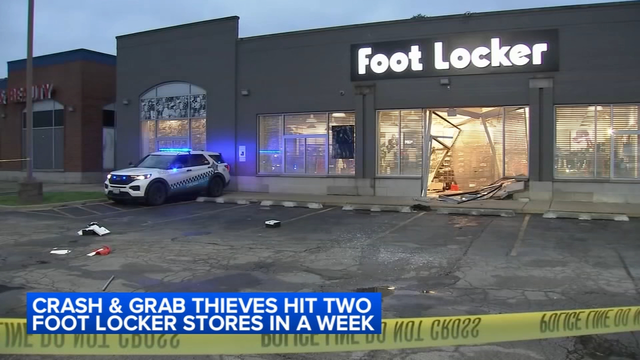 2 Foot Lockers targeted in crash-and-grab burglaries this week: CPD