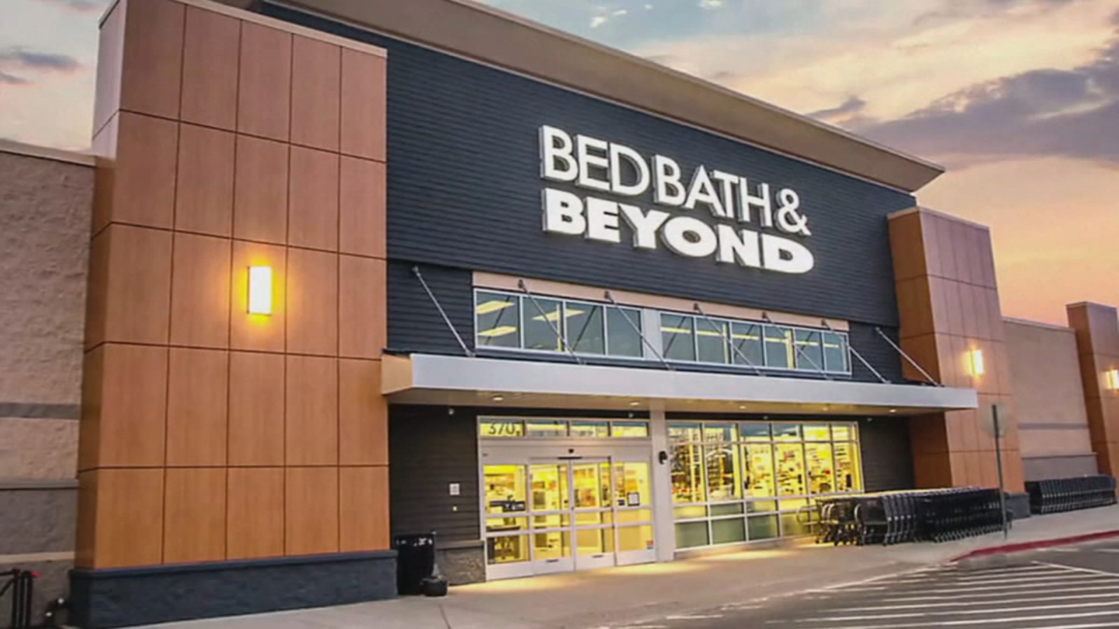Newsom, Mahan react after Bed, Bath & Beyond CEO shades CA, saying they won't reopen in state