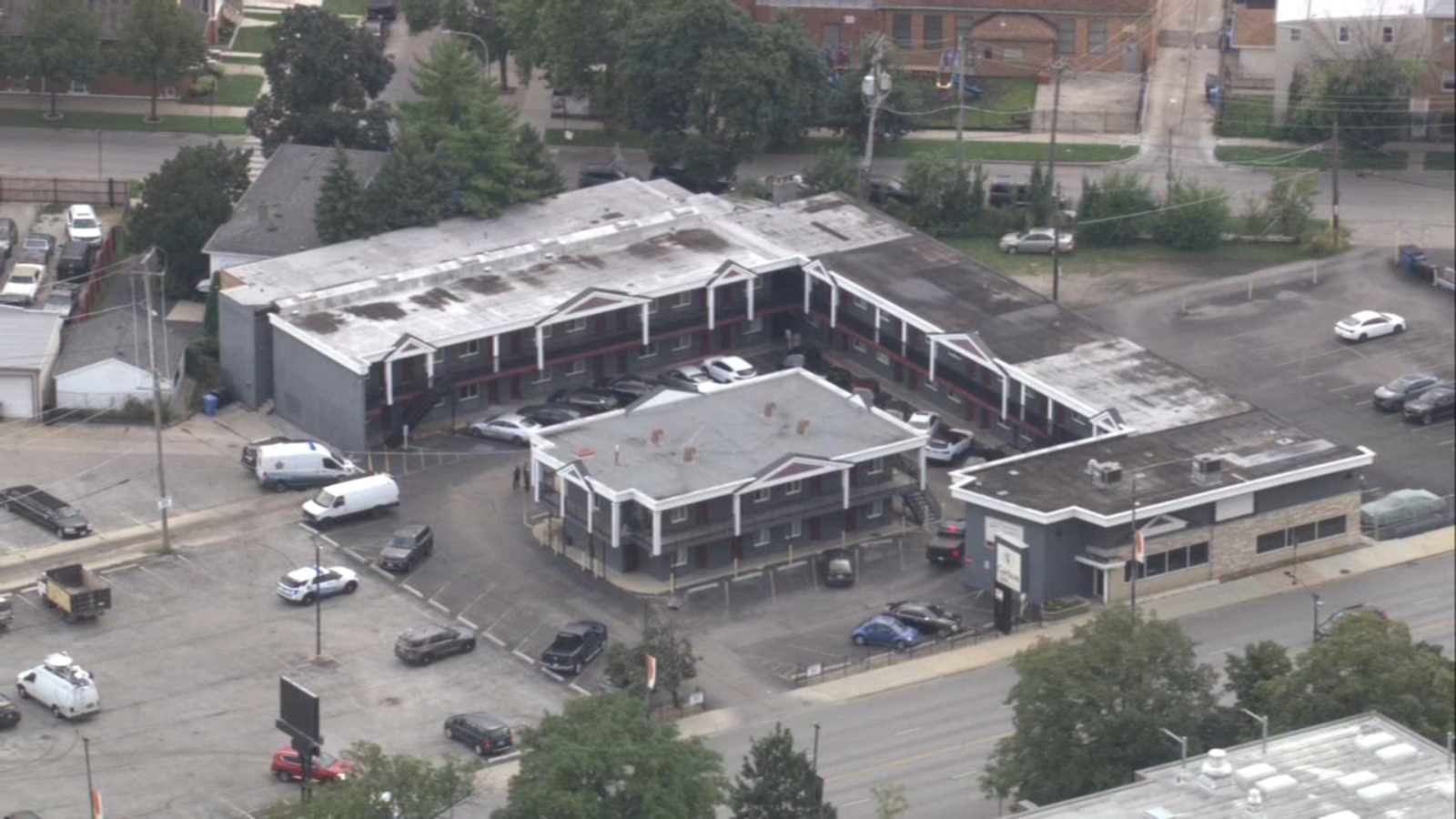 Man dies after shooting outside Archer Heights motel, officials say
